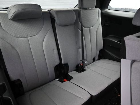 Used 2023 Hyundai Palisade SE image 7