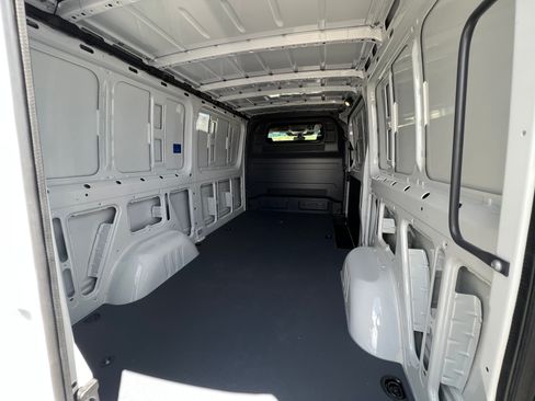New 2026 Mercedes-Benz Sprinter 2500 image 19