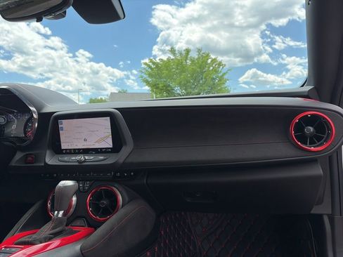 Used 2019 Chevrolet Camaro ZL1 RWD image 33