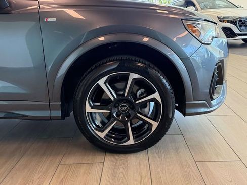 Certified 2025 Audi Q3 2.0T Premium Plus w/ Premium Plus Package image 6