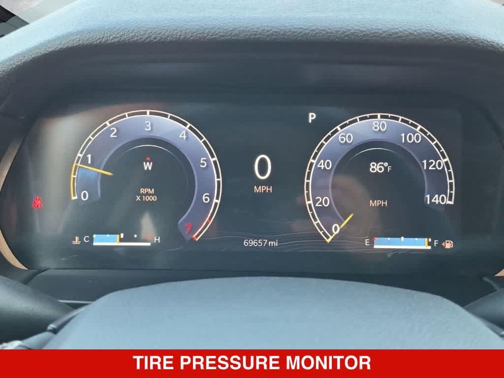 Used 2024 Jeep Grand Cherokee Laredo RWD image 28