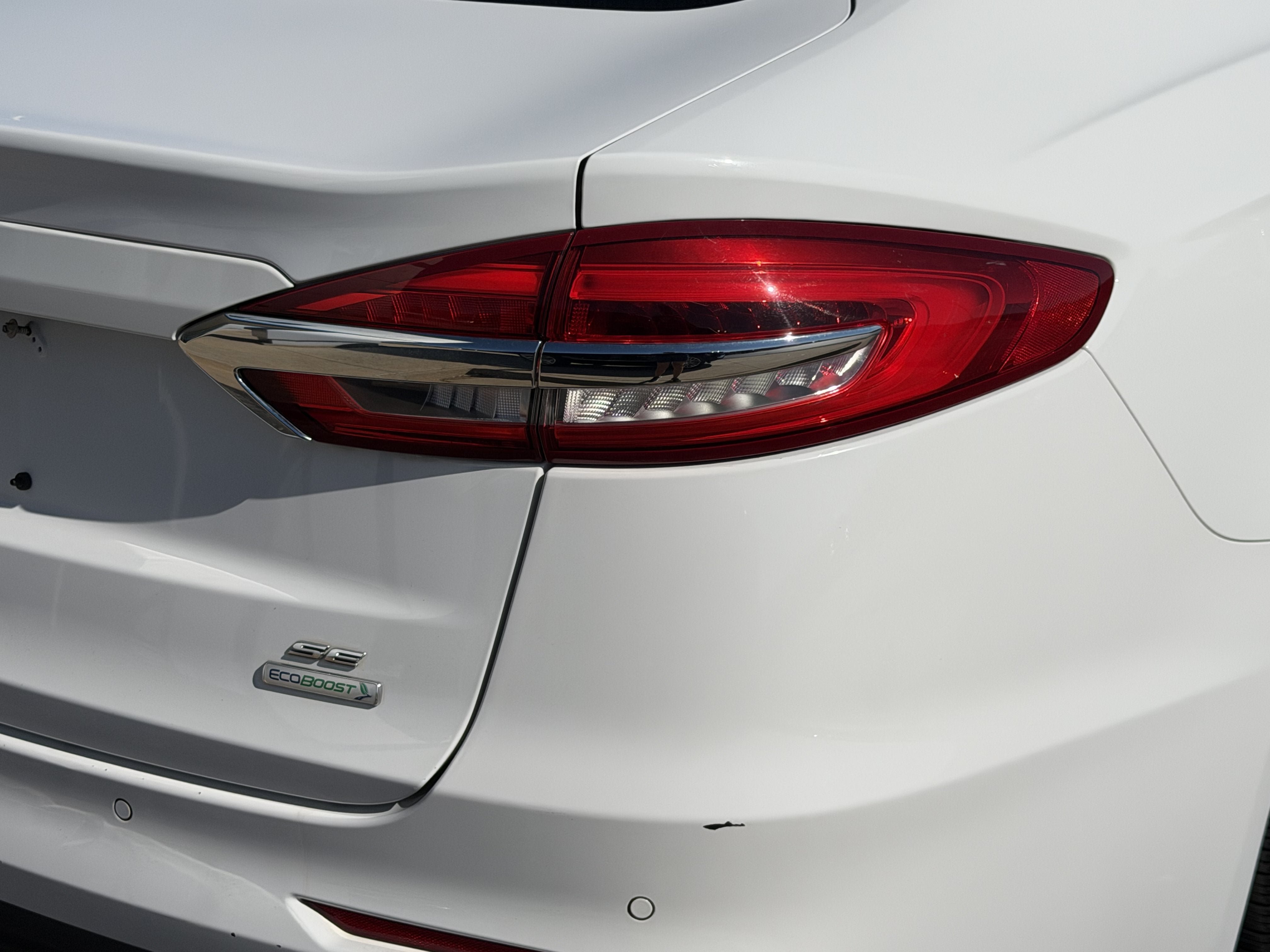 Used 2019 Ford Fusion SE FWD image 5