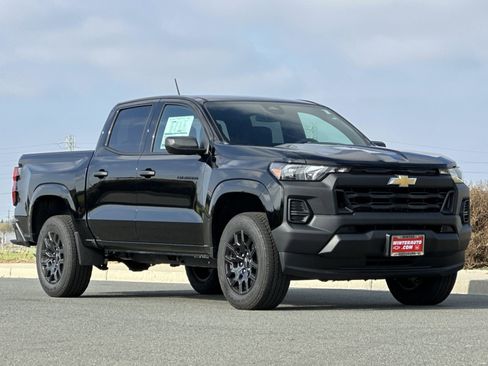 New 2026 Chevrolet Colorado W/T image 2