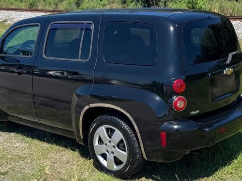 Used 2010 Chevrolet HHR LS image 5