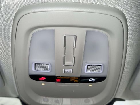 Used 2023 Volvo S60 T8 Plus w/ Climate Package image 24