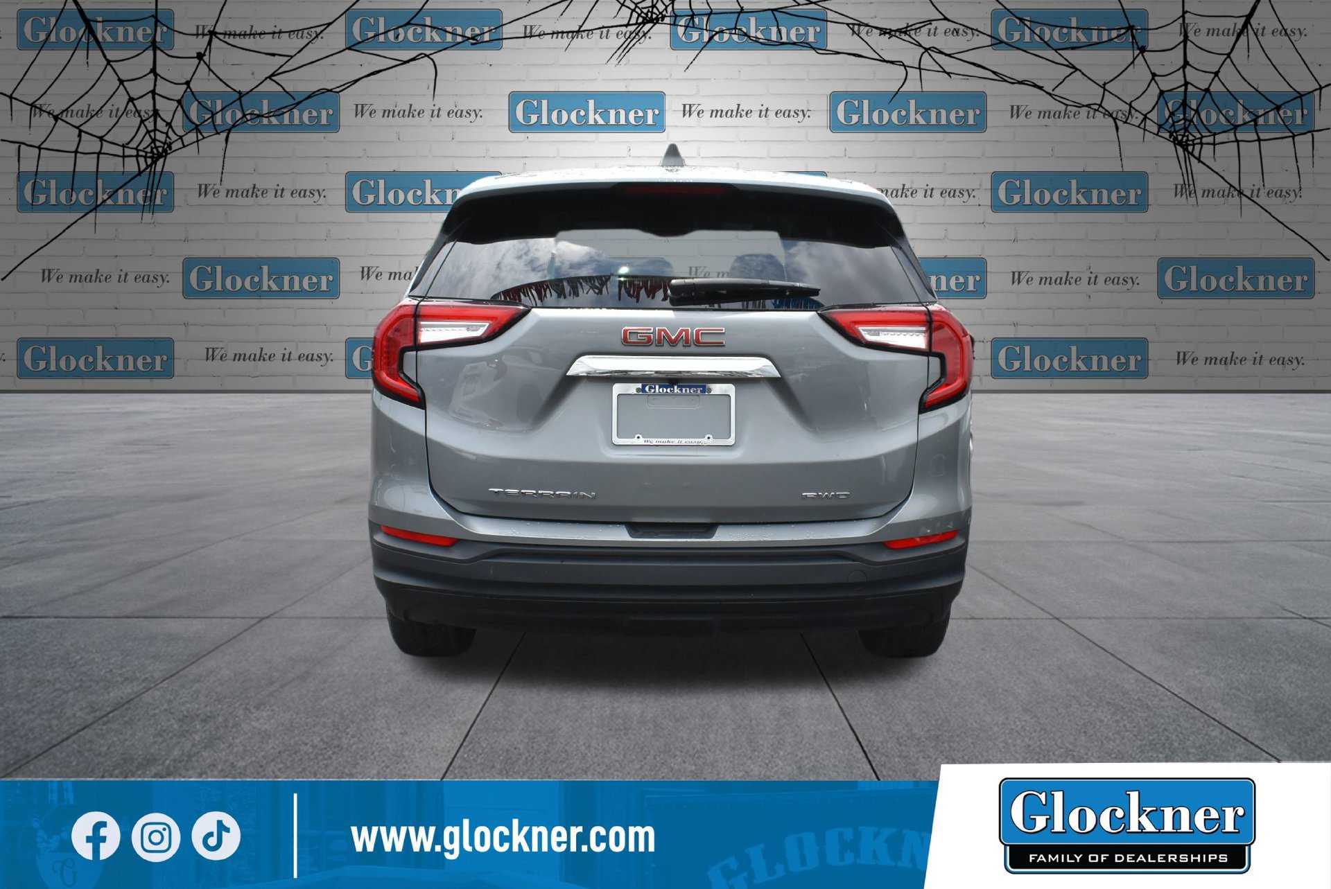 Used 2024 GMC Terrain SLE w/ LPO, Floor Liner Package AWD/4WD image 6