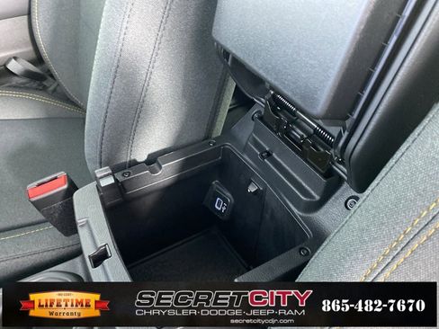 New 2025 Jeep Gladiator Sport image 23