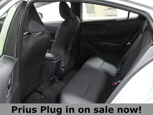 New 2026 Toyota Prius Plug-In Hybrid image 6
