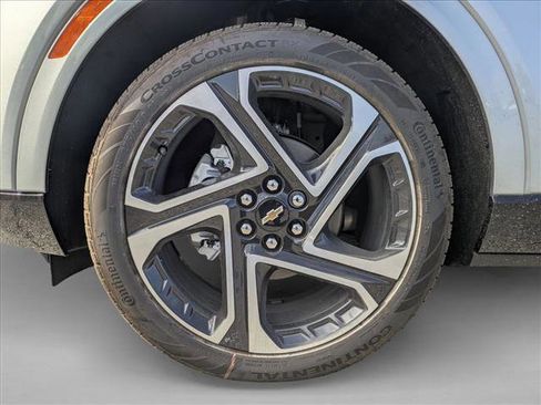 New 2026 Chevrolet Equinox EV LT image 10