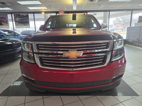 Used 2015 Chevrolet Suburban LTZ image 2