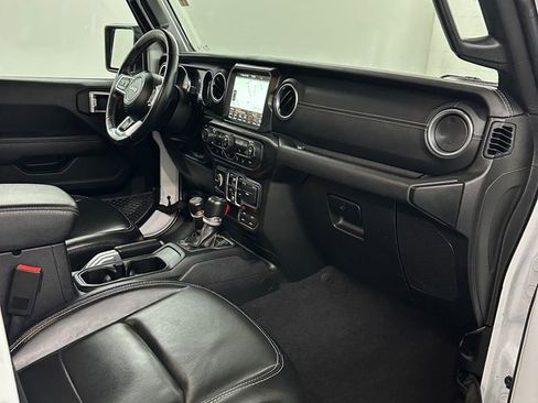Used 2021 Jeep Wrangler Unlimited Sahara w/ Uconnect 4C Nav & Sound Group image 37