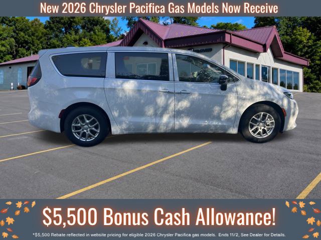 New 2026 Chrysler Pacifica Select FWD image 3