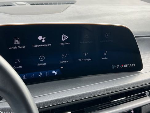 Certified 2025 Cadillac XT4 Premium Luxury image 34