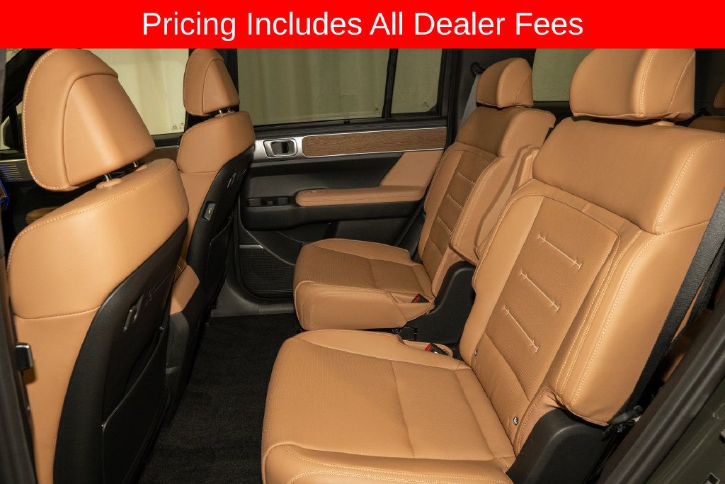 Used 2026 Hyundai Santa Fe Calligraphy FWD image 8