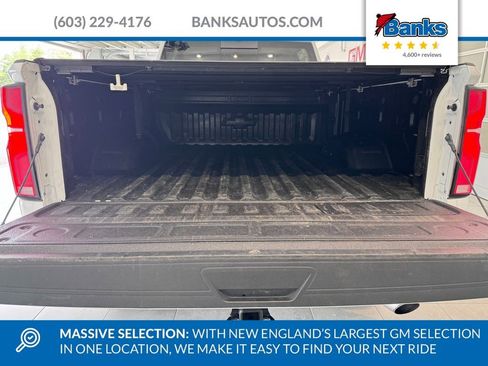 Used 2025 Chevrolet Silverado 2500 LTZ w/ LTZ Premium Package AWD/4WD image 8