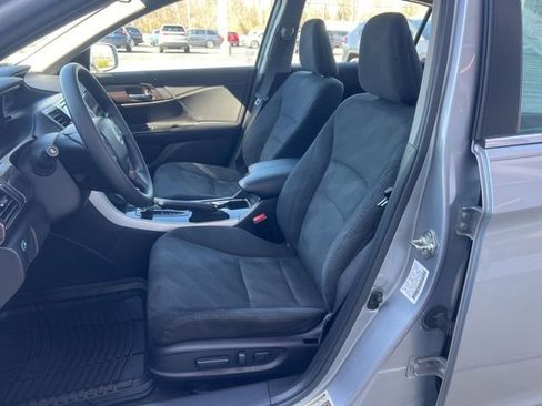 Certified 2017 Honda Accord EX image 16