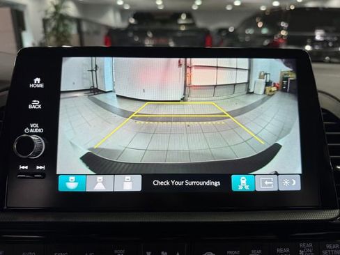 Used 2025 Honda Odyssey Elite image 22