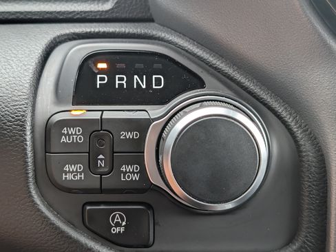 Used 2025 RAM 1500 Big Horn AWD/4WD image 31