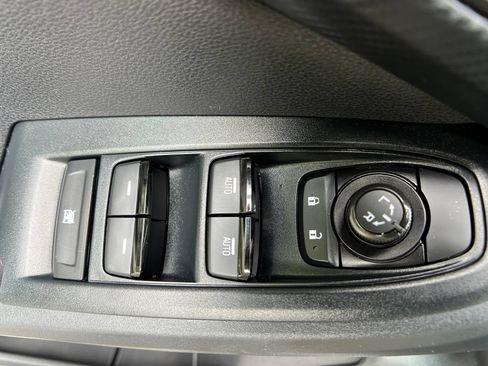 Used 2024 Subaru Crosstrek 2.0i Premium AWD/4WD image 12