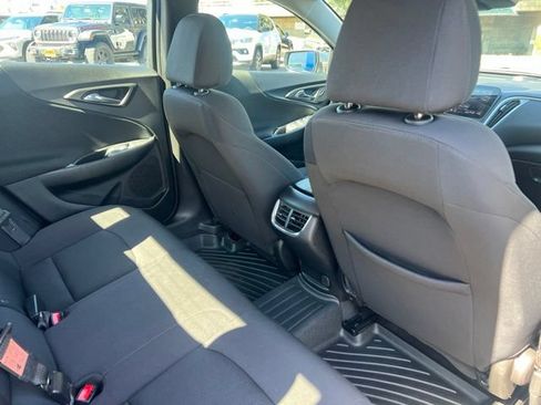 Used 2024 Chevrolet Malibu LT FWD image 23