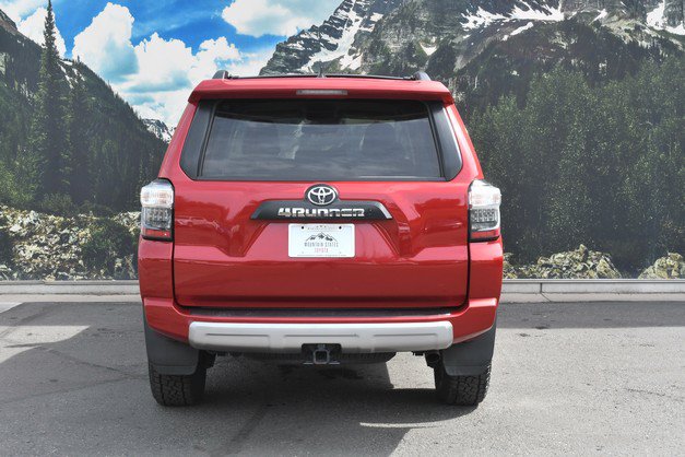 Certified 2024 Toyota 4Runner TRD Off-Road AWD/4WD image 10