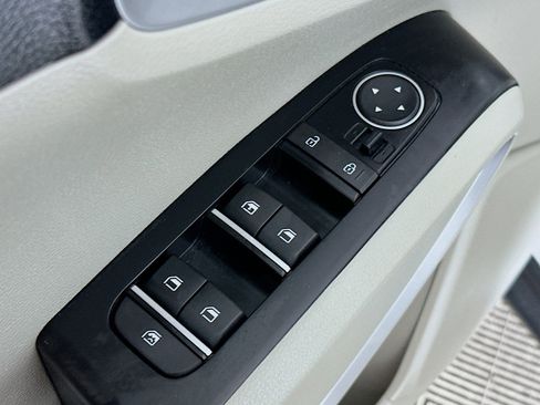 Certified 2023 Kia Soul LX image 17