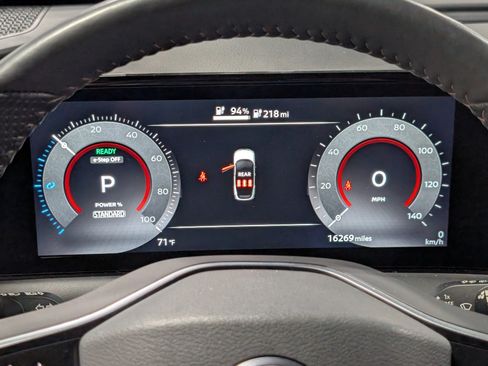 Used 2024 Nissan Ariya AWD image 16
