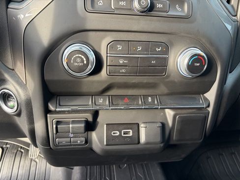 Used 2025 GMC Sierra 2500 Pro image 11