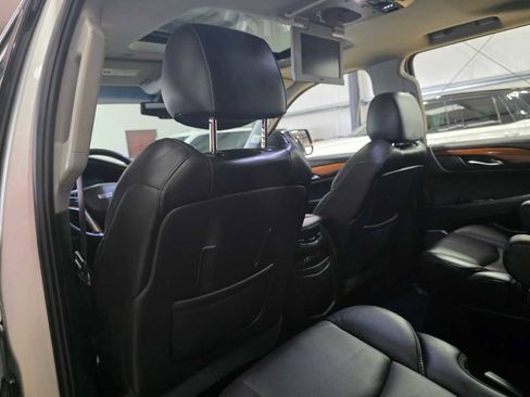 Used 2016 Cadillac Escalade Luxury image 21