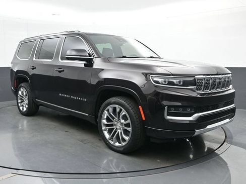 Used 2023 Jeep Grand Wagoneer Series II AWD/4WD image 1
