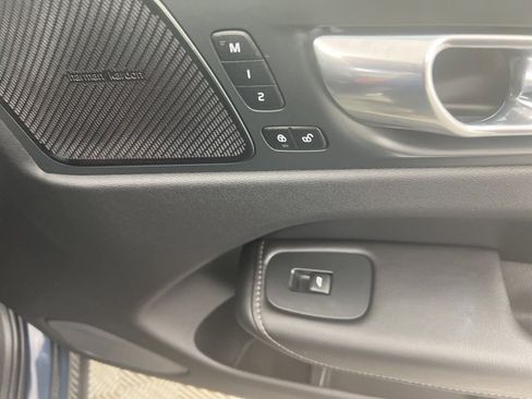 Used 2021 Volvo XC60 T5 Inscription w/ Protection Package Premier image 25