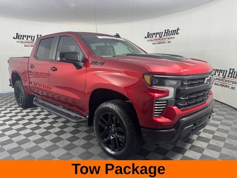 Used 2024 Chevrolet Silverado 1500 LT Trail Boss w/ Convenience Package II AWD/4WD image 6