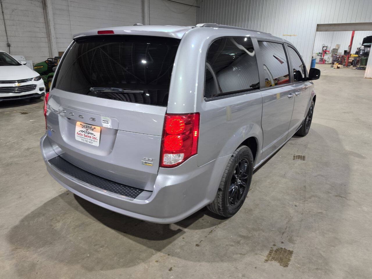 Used 2019 Dodge Grand Caravan GT FWD image 11