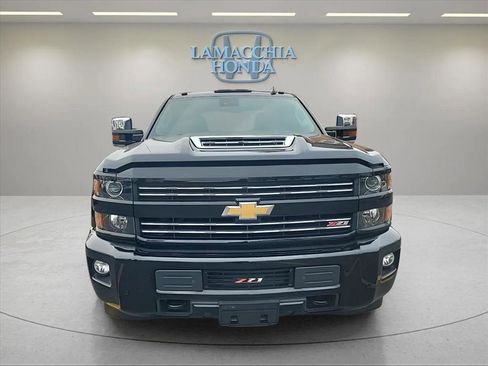 Used 2017 Chevrolet Silverado 2500 LTZ w/ Duramax Plus Package image 11
