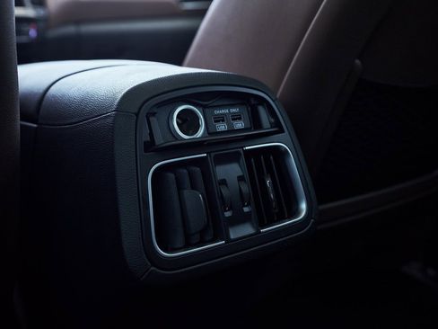 Used 2022 Maserati Levante Modena image 32