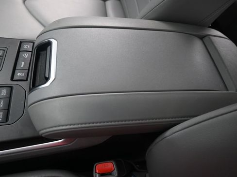 Used 2021 Toyota Highlander XLE image 36