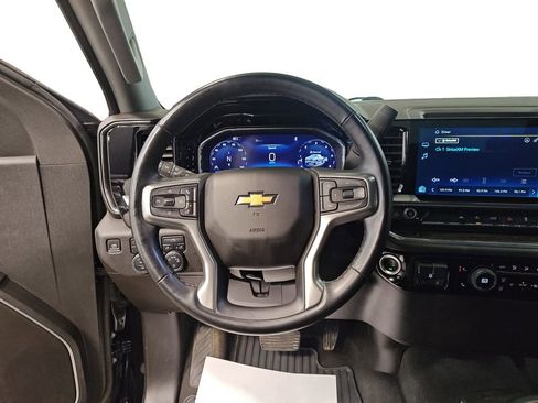 Used 2025 Chevrolet Silverado 1500 LT AWD/4WD image 12