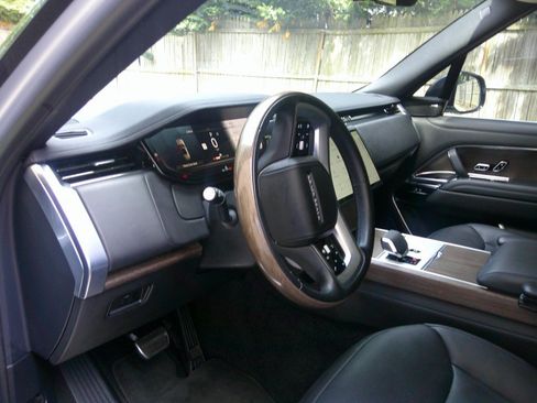 Used 2024 Land Rover Range Rover Long Wheelbase SE AWD/4WD image 72