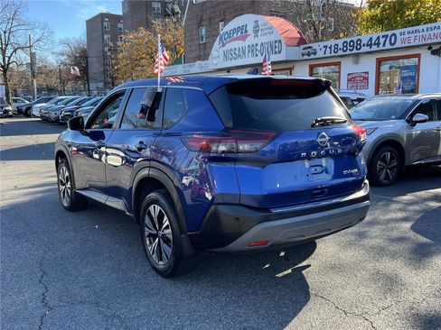 Certified 2022 Nissan Rogue SV image 8