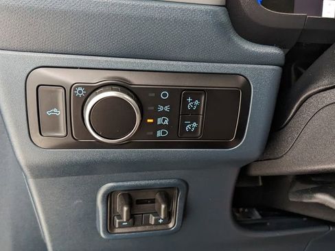 Certified 2025 Ford Maverick Lariat w/ Black Appearance Package image 23