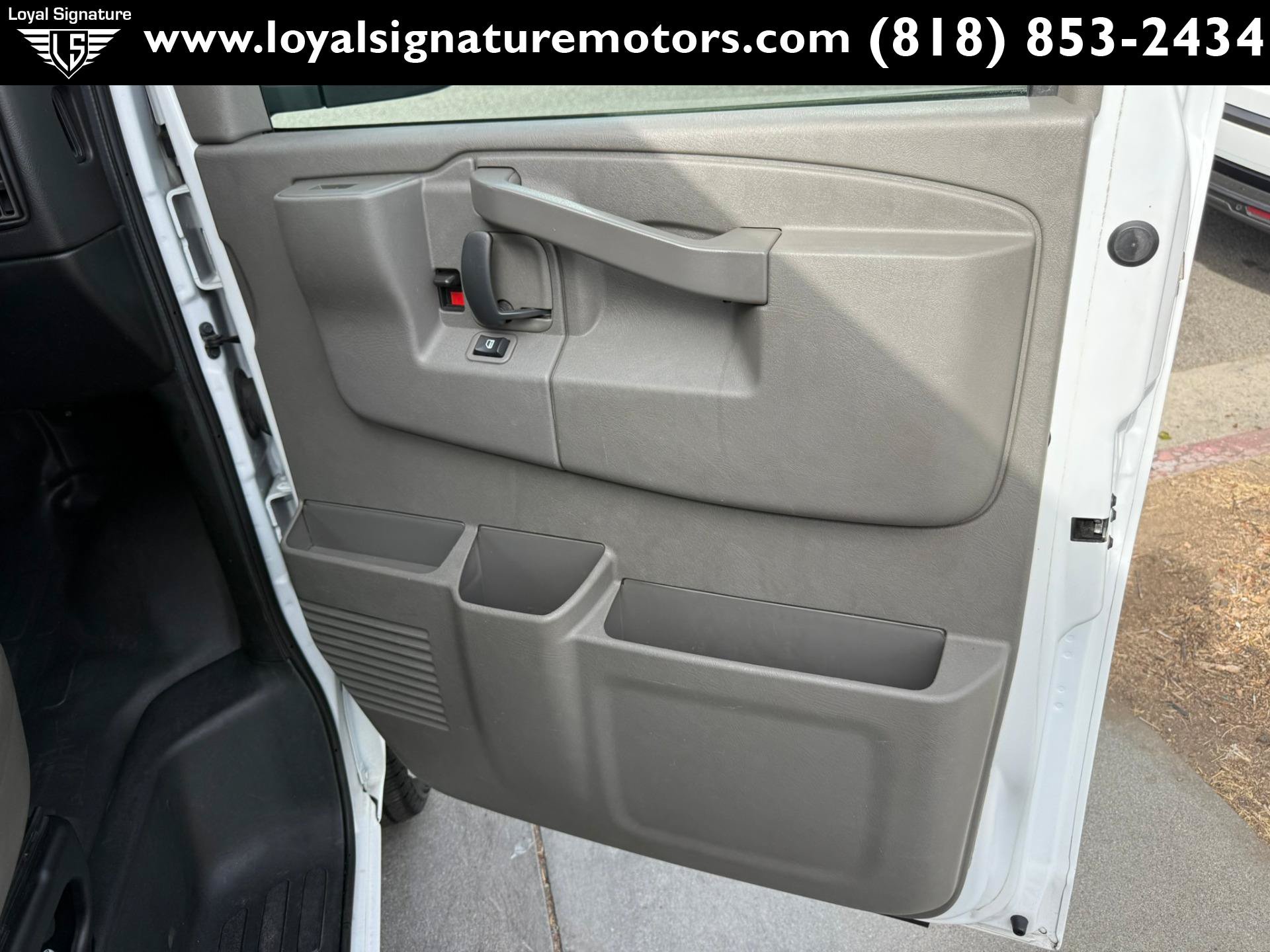 Used 2022 Chevrolet Express 2500 w/ Driver Convenience Package RWD image 36