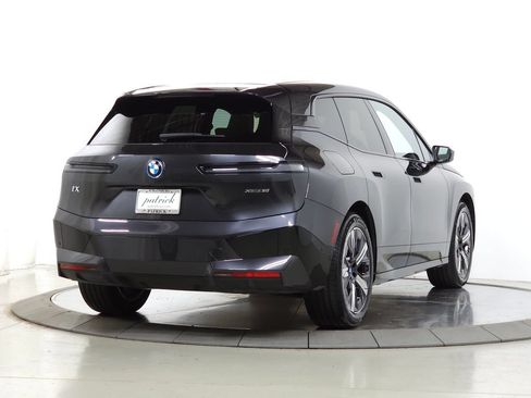 Certified 2023 BMW iX xDrive50 w/ Premium Package AWD/4WD image 8