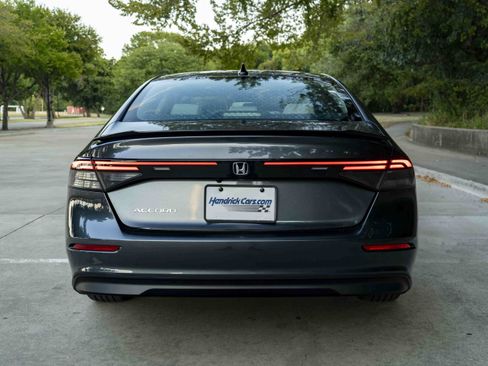 Used 2025 Honda Accord SE image 8