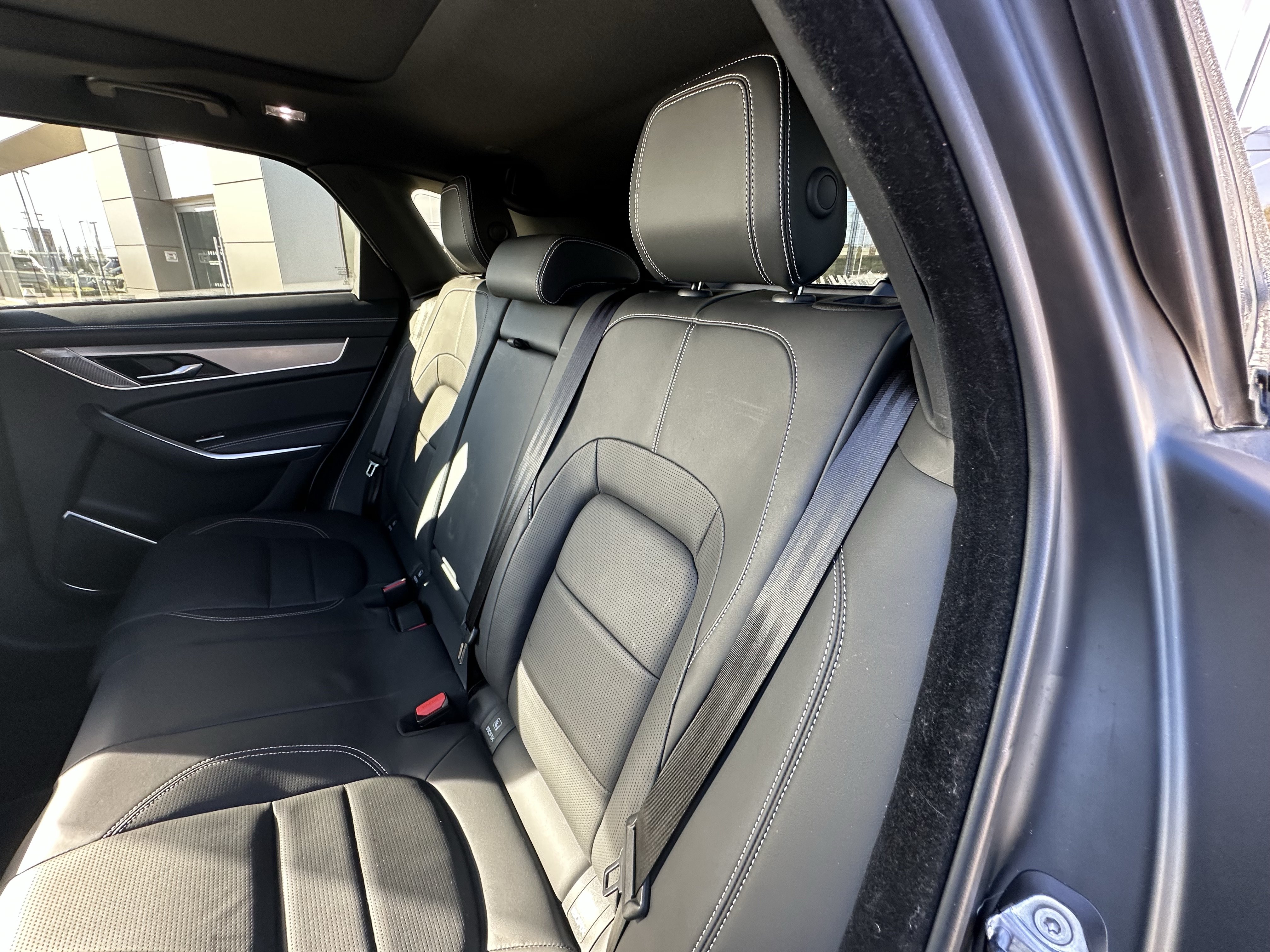 Certified 2026 Jaguar F-PACE R-Dynamic S AWD/4WD image 33