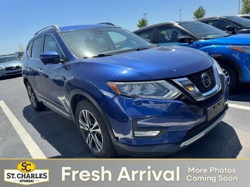 Used 2018 Nissan Rogue SL FWD image 1