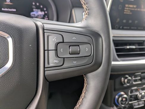 Used 2023 GMC Yukon AT4 w/ Technology Package image 29