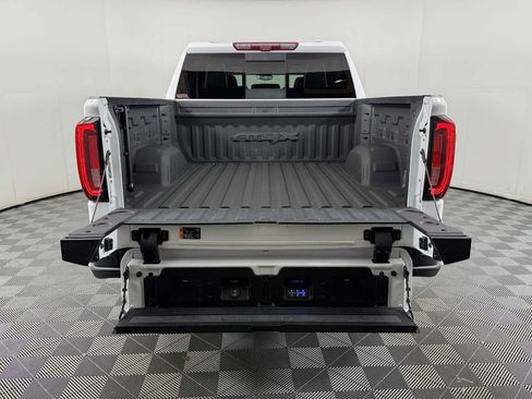 Certified 2024 GMC Sierra 1500 AT4X w/ AT4X AEV Edition AWD/4WD image 16