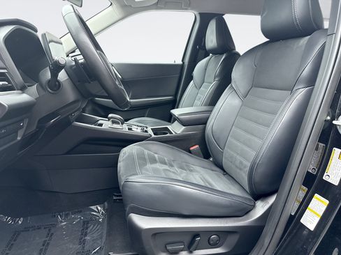 Used 2024 Mitsubishi Outlander SE AWD/4WD image 11