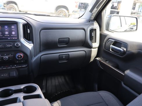 Certified 2022 Chevrolet Silverado 1500 RST image 16