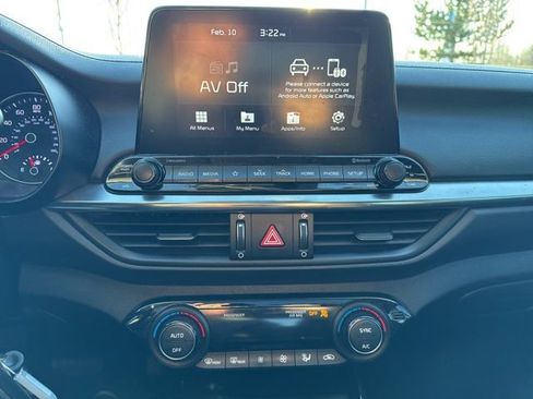 Used 2019 Kia Forte S w/ S Premium Package image 17